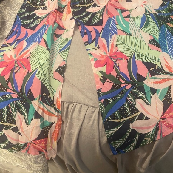 LOFT Swimsuit Coverup Lightweight kaftan style floral beach swimsuit size xs/s - Picture 6 of 6